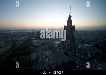 Sunrise sopra la città, Varsavia, Polonia Foto Stock