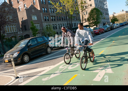 Brooklyn, NY - 30 Aprile 2011 - Il Prospect Park West pista ciclabile Foto Stock