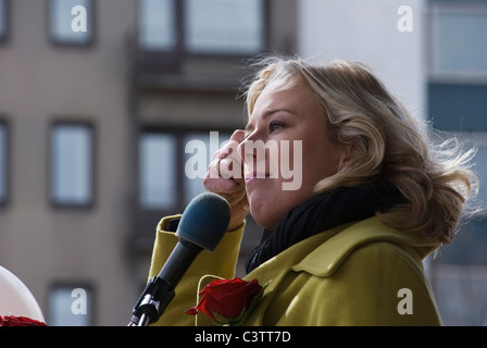 Chairpman Jutta Urpilainen parla a Lahti Foto Stock