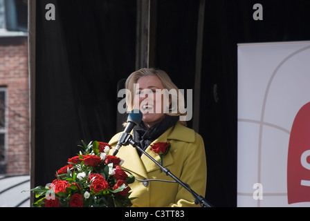 Chairpman Jutta Urpilainen parla a Lahti Foto Stock