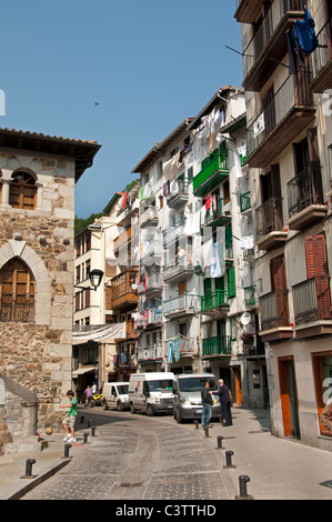 Ondarroa Spagna spagnolo vecchio porto da pesca porto Foto Stock
