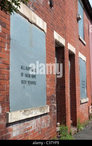 Proprietà terrazzati in maggiore Broughton,Salford, in attesa di demolizione obbligatoria seguente ordine di acquisto da Salford City Council. Foto Stock