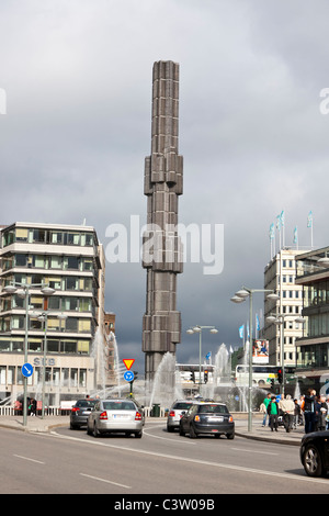 Obelisco di vetro in Sergels Torg Square, Stoccolma, Svezia Foto Stock