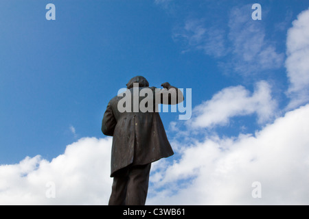David Lloyd George statua sulla Maes in Caernarfon Foto Stock