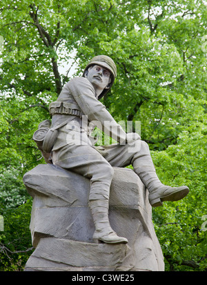 Freestone memorial statua (1906) per le saldature di Highland Light Infantry caduti in guerra boera, da William Birnie Rhind Foto Stock