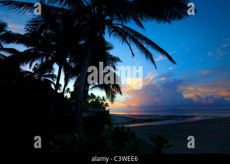 Sunrise, Outrigger sulla Laguna Resort, Viti Levu, Isole Figi Foto Stock