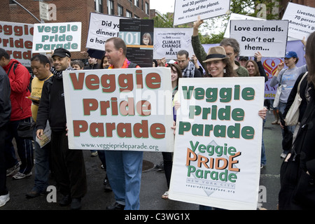 2011: il quarto Veggie annuale parata nel Greenwich Village di New York City. Foto Stock