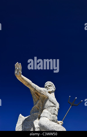 Scultura di Poseidone, il dio del mare, isola di Bendor, Bandol, Provenza, Francia Foto Stock