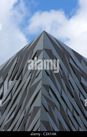 Titanico progetto firma titanic quarter queens isola belfast Irlanda del Nord Regno Unito Foto Stock