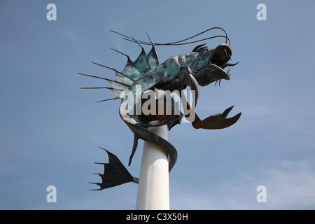 Scultura insolita vicino al Mayflower Steps nella storica area di Barbican di Plymouth Foto Stock