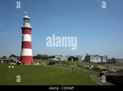 Smeaton's Tower, il vecchio faro di Eddystone ricostruita su Plymouth Hoe come un memoriale per i suoi designer John Smeaton Foto Stock