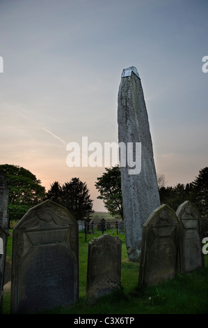 Regno Unito più alte di pietra permanente,il monolite Rudston, East Riding of Yorkshire Foto Stock