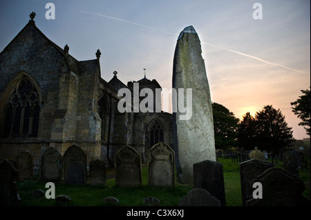 Regno Unito più alte di pietra permanente,il monolite Rudston, East Riding of Yorkshire Foto Stock