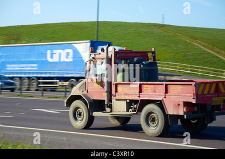 Carrello sulla M62. Foto Stock