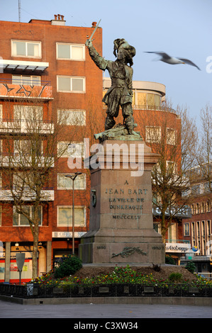 Dunkerque,Nord,Nord-Pas-de-Calais, Francia. Jean Bart statua,francese comandante navale 1651-1702 Foto Stock