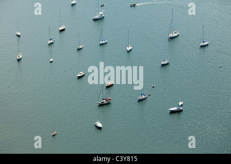 Barche in acqua, Newport County, Rhode Island, STATI UNITI D'AMERICA Foto Stock