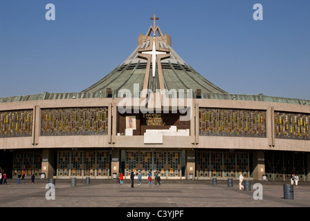 Basilica di Nostra Signora di Guadalupe.Città del Messico. Nuova Basilica. Foto Stock