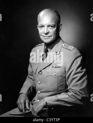 DWIGHT D. Eisenhower (1890-1969) noi cinque stelle di noi generale dell esercito Foto Stock