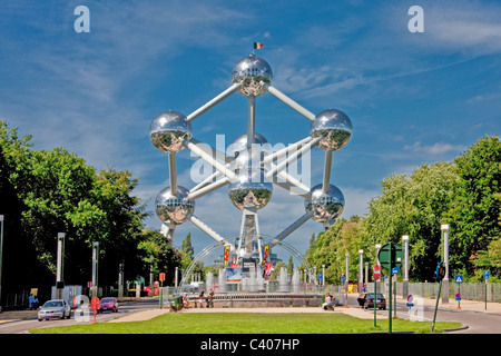 Belgio, Europa, Bruxelles, Bruxelles, Atomium, sfere, sfera, architettura, intorno, la costruzione, la costruzione, un punto di riferimento Foto Stock