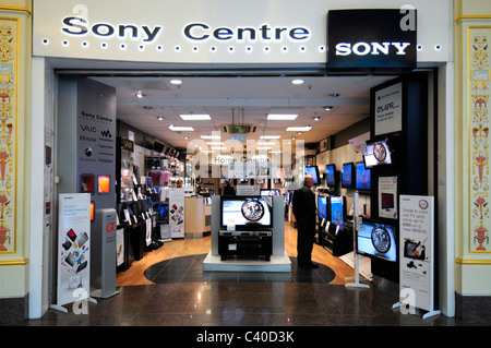 Il Sony Center tv media televisivi multi hi fi Foto Stock