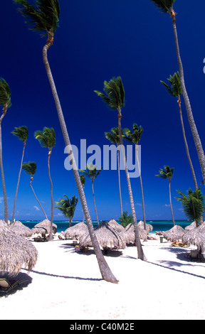 Al di fuori, cattedrale, a cupola, Rep, Repubblica Dominicana, all'aperto, fuori, Caraibi, Caraibi, palm, palme, Palm Beach, Playa B Foto Stock