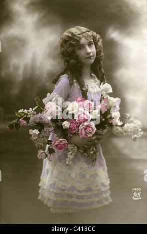 Kitsch / souvenir, cartolina, cartolina, colorata, ragazza con mazzo di rose, Francia, circa 1900, diritti aggiuntivi-clearences-non disponibile Foto Stock