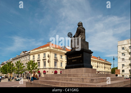 Mikolaj Kopernik monumento, Ulica Nowy Swiat, Varsavia, Polonia Foto Stock