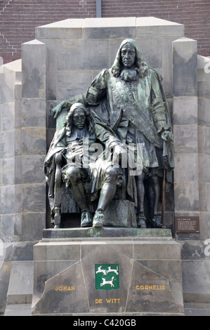 Dordrecht, Paesi Bassi. Statua di Johan e Cornelio de Witt Foto Stock