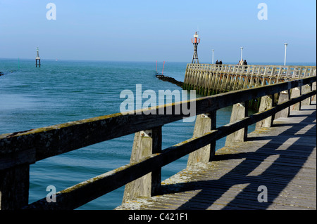 Pontile a Courseulles-sur-Mer,Calvados,Normandia, Francia Foto Stock