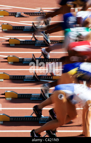 Dettaglio di inizio womens 100m gara. Foto Stock