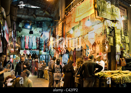 A Damasco in Siria Bazaar Souk Souq center market shop Foto Stock