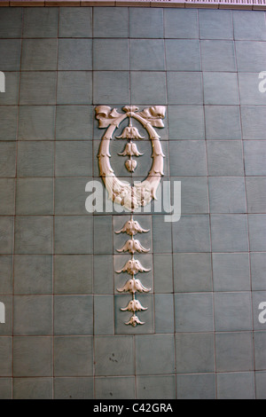 Minton piastrelle in the Cavendish Arcade a Buxton Foto Stock