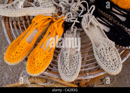 Ibiza mediterraneo artigianato tradizionale intrecciato scarpe Foto Stock