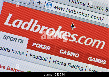 Close up Ladbrokes logo come visto sul suo sito web. (Solo uso editoriale: -print, TV, e-book e Redazione sito web). Foto Stock