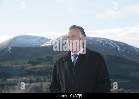 Gerald Peter Hain, Baron Hain, PC (nato il 16 febbraio 1950) è un partito laburista britannico del politico che è stato deputato del Parlamento europeo (MP) per Neath tra il 1991 e il 2015 e servito in armadi di entrambi su Tony Blair e Gordon Brown. Egli è stato il leader della House of Commons dal 2003 al 2005 e il Segretario di Stato per l'Irlanda del Nord dal 2005 al 2007 sotto Blair e come Segretario di Stato per il lavoro e le pensioni e il Segretario di Stato per il Galles dal 2007 al 2008 sotto il marrone. In 2007, ha funzionato per il vice la leadership del partito laburista, giungendo quinto dei sei candidati, anche se la sua mancata Foto Stock