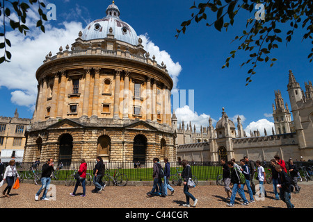 Radcliffe Square Oxford, pomeriggio estivo Foto Stock