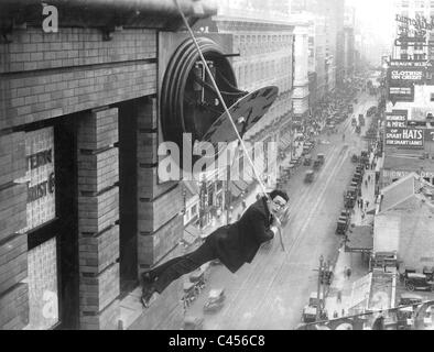 Harold Lloyd in 'Skyscrapers di tutte le cose" (USA 1923) Foto Stock