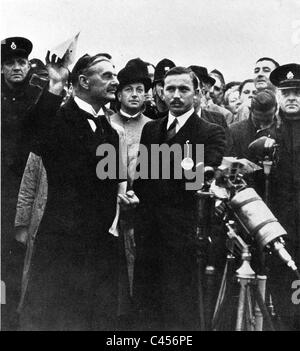 Arthur Neville Chamberlain promette a Londra " La pace nel nostro tempo', 1938 Foto Stock