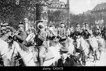 Ingresso di truppe governative a Monaco di Baviera, 1919 Foto Stock