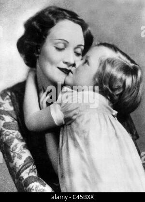 Marlene Dietrich e sua figlia Maria Sieber (1931) Foto Stock