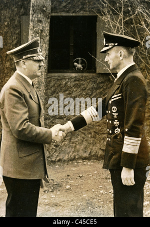 Adolf Hitler e Karl Doenitz, 1942 Foto Stock