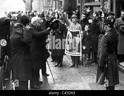 Otto von Hindenburg e Otto Meissner al Reichstag elezioni nel 1933 Foto Stock