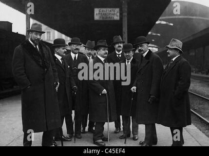 Delegazione turca sul modo per l'Entente conferenza di Londra, 1921 Foto Stock