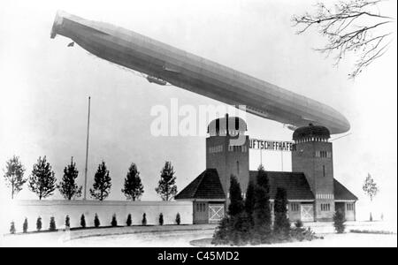 Il dirigibile Zeppelin "Hansa" (LZ 13) in corrispondenza della zona di atterraggio a Potsdam, 1912 Foto Stock