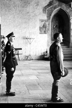 Heinrich Himmler e Adolf Hitler a Quedlinburg, 1937 Foto Stock