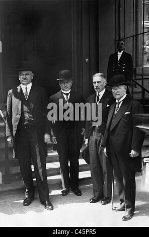 Eugen Bolz, Franz von Papen e Heinrich detenute, 1932 Foto Stock