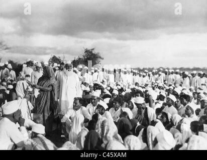 Il Mahatma Gandhi durante il 'Salt marzo", 1930 Foto Stock