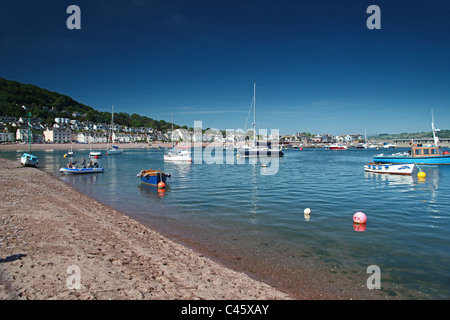 La vista da Teignmouth attraverso l'estuario del fiume Teign verso Shaldon sulla sponda opposta, Devon, Inghilterra, Regno Unito Foto Stock