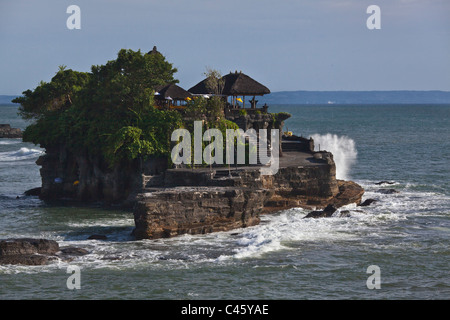 PURA Tanah Lot è uno dei più importanti indù templi del Mare - Bali, Indonesia Foto Stock