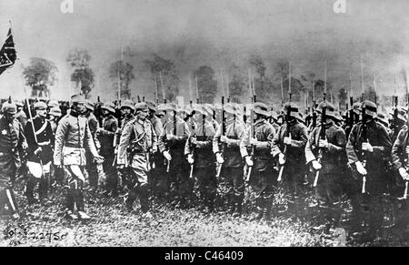 Il Kaiser Guglielmo II e il principe ereditario Wilhelm sulla parte anteriore, 1918 Foto Stock